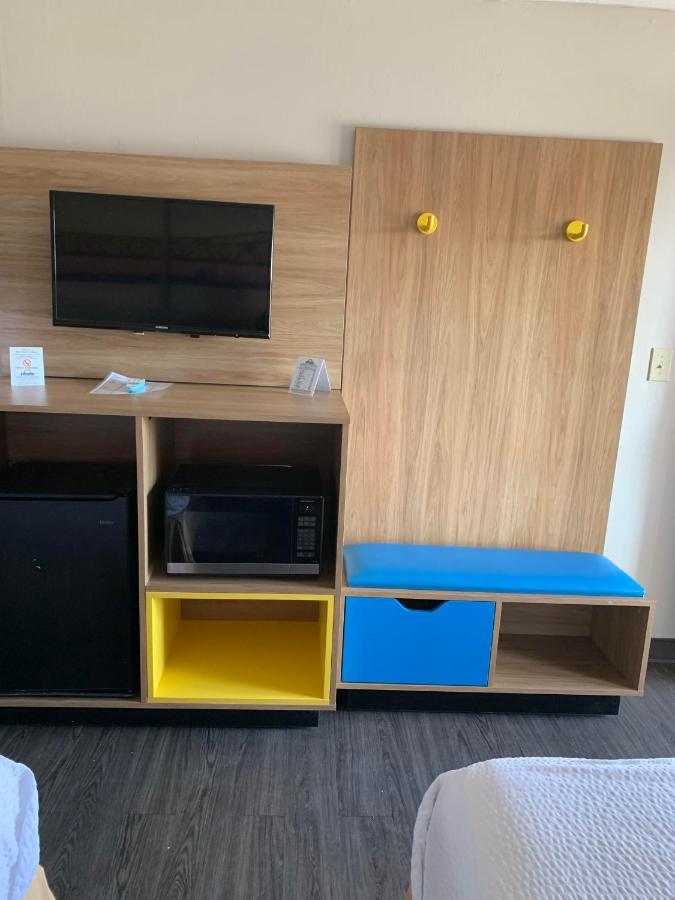 Days Inn By Wyndham Louisville Airport Fair And Expo Center Luaran gambar