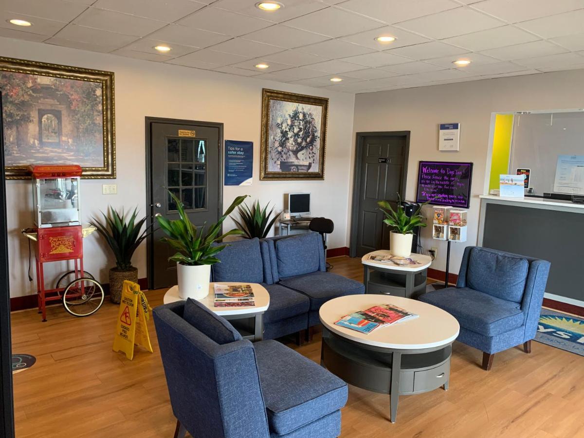 Days Inn By Wyndham Louisville Airport Fair And Expo Center Luaran gambar